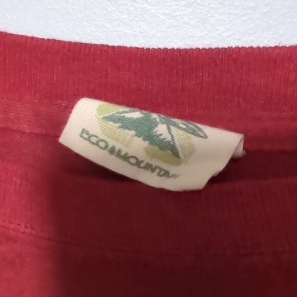 Acadia Red Graphic T-Shirt - Picture 3 of 5